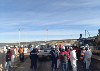 Santa Cruz: HUELGA EN YAMANA GOLD