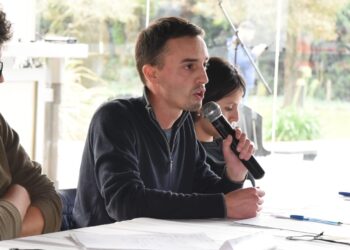 LA JR RECLAMO POR EL ESTADO DE LAS ESCUELAS