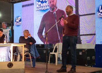 FUERTE RESPALDO A CLAUDIO LOZANO POR PARTE DEL DIRIGENTE HISTÓRICO DEL GREMIO CICOP HUGO AMOR, PRESIDENTE DEL PARTIDO DE LOZANO A NIVEL PROVINCIAL