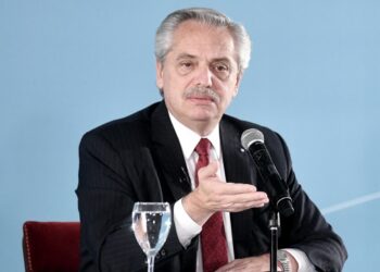 Alberto Fernández: «Si esta Justicia le es útil a un espacio político, es a Cambiemos»