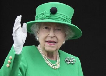 A los 96 años y tras siete décadas en el trono, falleció la reina británica Isabel II