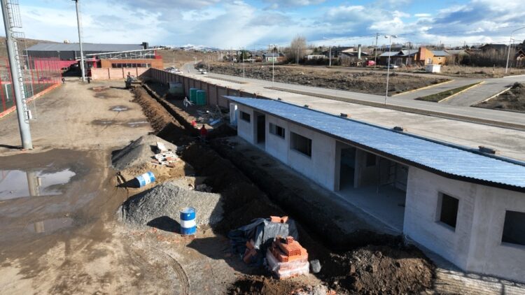 AVANZAN LAS OBRAS EN EL YOLI BRITEZ DE EL CALAFATE