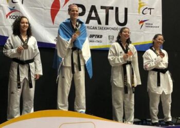 Medalla de Oro para Trabajadora de Casa de Santa Cruz en Costa Rica