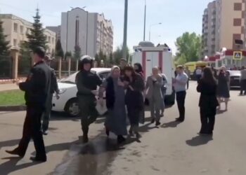 15 muertos, entre ellos 11 niños, en un ataque con arma de fuego en escuela en Rusia