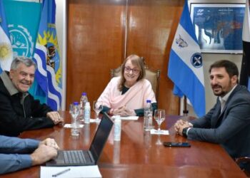 Alicia recibió en audiencia a autoridades de Pico Truncado