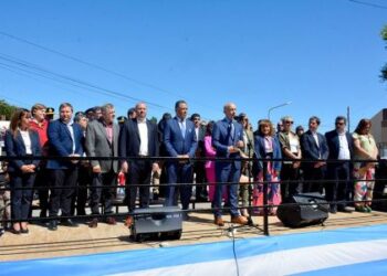 El Gobierno provincial acompañó el acto central por el 121° Aniversario de Caleta Olivia