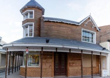 Brindaron consejos para evitar ciberestafas al reservar o viajar a Santa Cruz