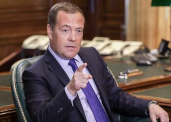 Medvedev advirtió a la OTAN que podría desencadenar una «guerra nuclear»