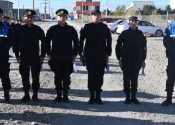 Reconocieron a efectivos que les salvaron la vida a seis personas