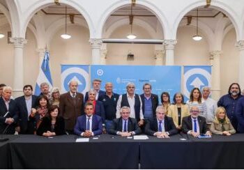 Velázquez: “Fue una reunión histórica con acuerdos importantes para el sector docente a nivel nacional”