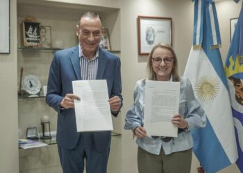 VIALIDAD NACIONAL FIRMÓ CONVENIOS CON LA PROVINCIA DE SANTA CRUZ PARA LA REALIZACIÓN DE NUEVAS OBRAS VIALES
