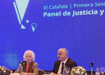 Panel de DD. HH : “Ustedes pueden hacer la Argentina que soñaron los 30 mil”