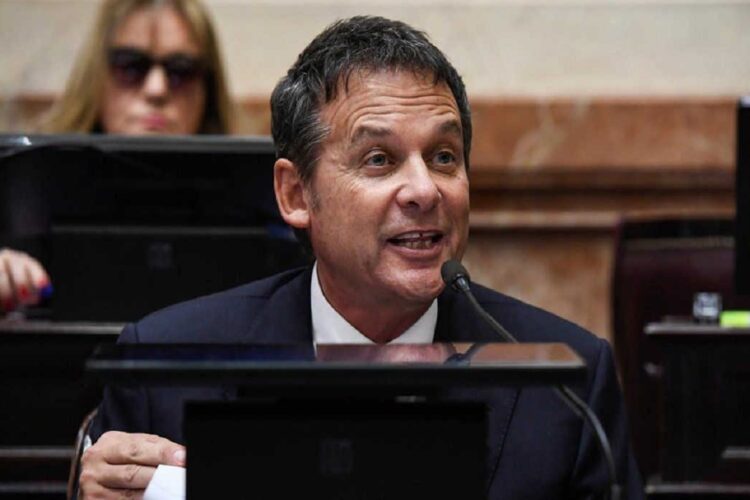 COSTA: “El mecanismo del kirchnerismo consiste en callar impunemente a la minoría para seguir haciendo negocios y enriquecerse con la política”