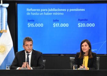 RAVERTA Y MASSA ANUNCIARON AUMENTO DEL 21% PARA JUBILACIONES, PENSIONES Y ASIGNACIONES