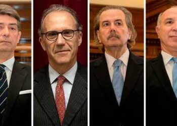 Argentina. Todos revolcados en el lodo de la crisis