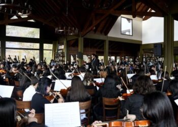 Con una gran presentación de la Orquesta Binacional se despidió la 5ª edición de Glaciares en Concierto