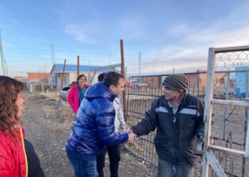 MIREY Y LA FAMILIA CRUZ METEN MIEDO A CLAUDIO VIDAL