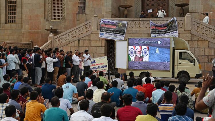 India logró ser el primer país en llegar al polo sur de la Luna