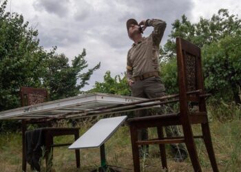 Ucrania. Elon Musk considera desconectar el internet satelital a los ucranianos