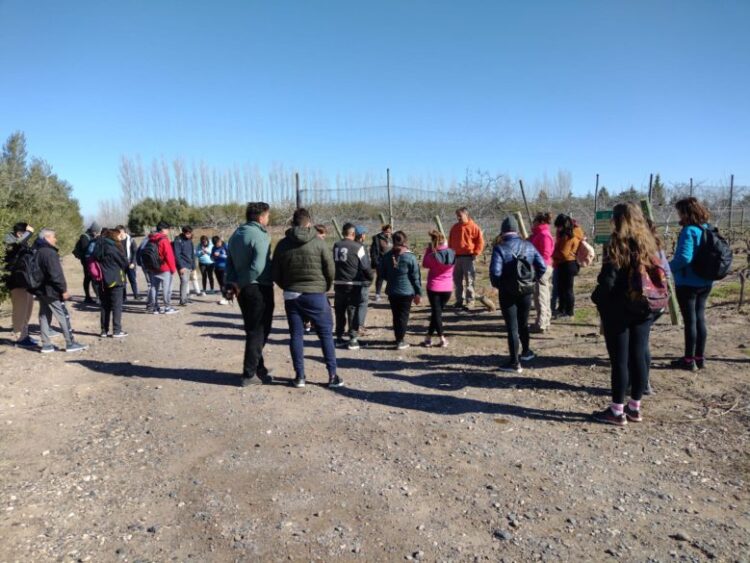 LA PAMPA: INVESTIGACIÓN, EXTENSIÓN Y DOCENCIA EN LA VILLA TURÍSTICA CASA DE PIEDRA Y COLONIA 25 DE MAYO