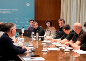 Massa encabezó una reunión para analizar medidas que se anunciarán desde hoy