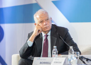 Rusia. Lavrov: Personas racistas que dividen el mundo en “jardín” y “jungla” gobiernan ahora en Occidente