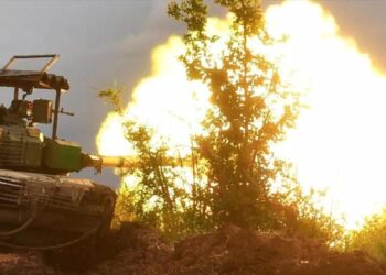 Donetsk. Rusia destruye 20 posiciones de tropas ucranianas