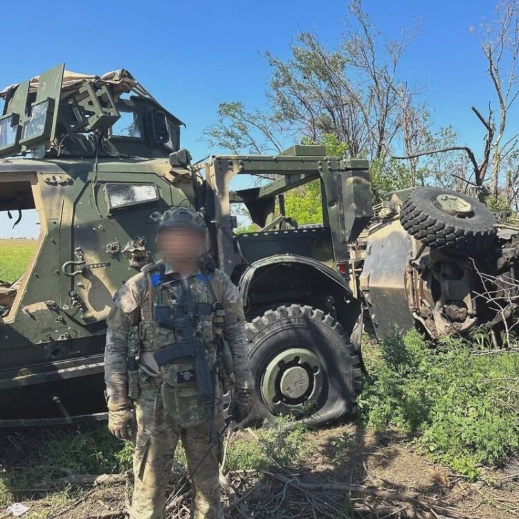 Ucrania. Columna de vehículos blindados de fabricación estadounidense destruida en Zaporiyia