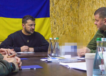 Ucrania. Times: Crece la discordia entre Zelenski y el jefe militar ucraniano por el fracaso de la contraofensiva