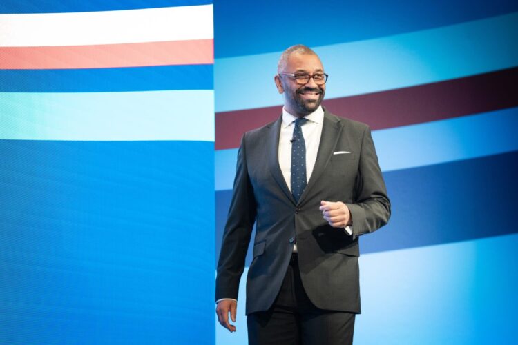 Argentina. El canciller británico desafía a la ONU y anunció una visita a Malvinas