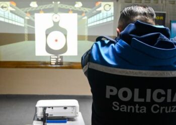 Tecnología única aplicada a la formación policial: Santa Cruz cuenta con un Polígono de Tiro Virtual