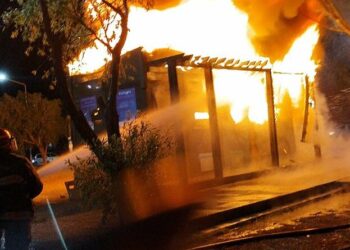 Incendiaron una casilla de reciclaje municipal en Pico Truncado