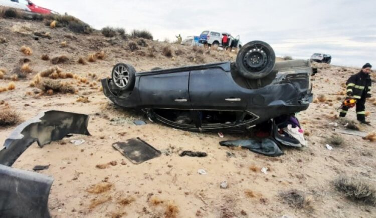 Dramático rescate de un automovilista tras vuelco en Ruta 3 cerca de San Julián