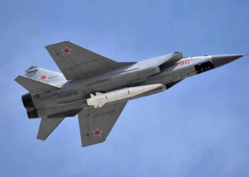 Rusia. Moscu ataca con misiles hipersónicos instalaciones del complejo militar-industrial ucraniano