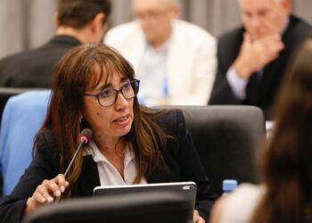 ROXANA REYES LLEVÓ AL CONGRESO EL DEBATE POR LA LEY DE PESCA