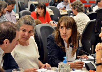 Roxana Reyes busca potenciar los puertos patagónicos