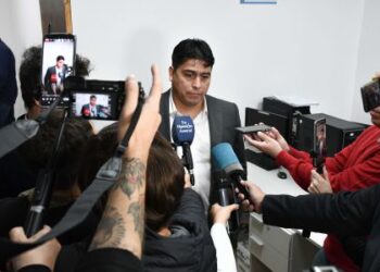 Histórico en Santa Cruz: Vidal celebró el acuerdo con los gremios para que empiecen las clases el próximo lunes
