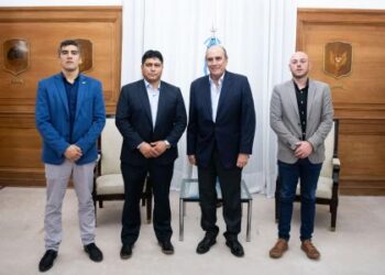 Vidal con Francos: “Defendemos a YCRT para que siga siendo pública”