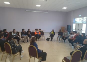 NAHIR CASTILLO REPRESENTANTE DE LOS PADRES EN EL CONSEJO DE EDUCACIÓN RECORRE LAS ESCUELAS Y SE REÚNE CON PADRES DE TODA LA PROVINCIA.