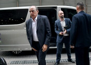 Renunció Posse y asume Francos como jefe de Gabinete: también se va el jefe de la AFI