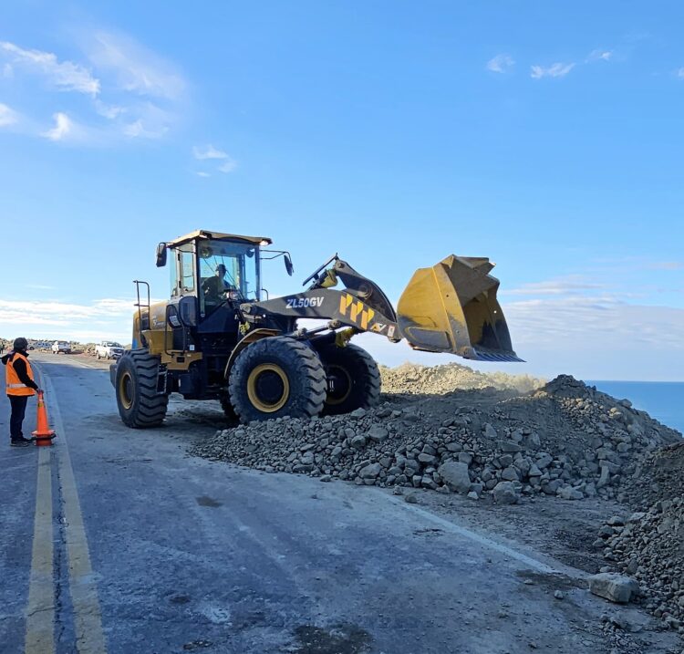 VIALIDAD NACIONAL REPARÓ EL SECTOR AFECTADO DE LA RUTA NACIONAL 3, KM 1860, EN LA ZONA DE “PUNTA PELIGRO”