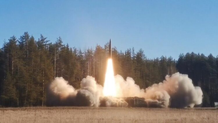 Rusia. Ejercito ruso lanza un ataque masivo contra instalaciones militares y bases aéreas de Ucrania