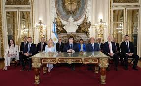 Javier Milei habló por cadena nacional: “Se tomarán dos medidas para amurallar el déficit cero y la política monetaria”