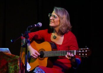 GABRIELA CAREL CONTINUA CON SU PROGRAMA MUJER PATAGONIA