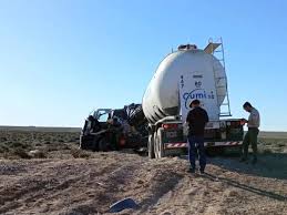 Choque frontal entre camiones en la Ruta 3: un muerto y un herido al norte de Santa Cruz