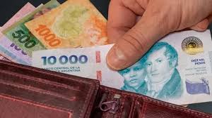 El Gobierno fijó aumentos escalonados del Salario Mínimo hasta agosto de 2026