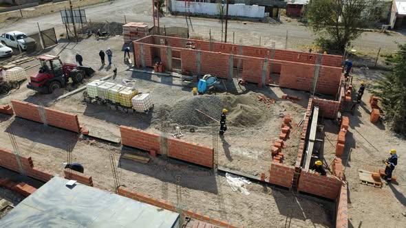 AVANZA LA CONSTRUCCION DEL SEGUNDO CUARTEL DE BOMBEROS EN PICO TRUNCADO.