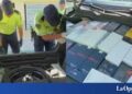 Contrabando de celulares: detuvieron a dos mujeres que ocultaban más de 100 telefonos en el motor de su auto