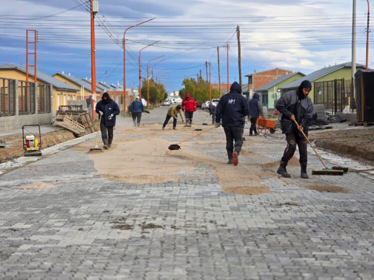 Pico Truncado: Con planificación, inversión y transparencia, el Municipio supera las 50 cuadras intervenidas y avanza sobre calle Mitre