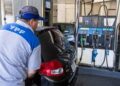 Nuevo aumento de las naftas en Argentina: el litro ya supera los $2.000 y presiona sobre la inflación